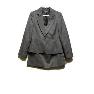 Kasper Women's Blazer Skirt Suit Size 10 Gray Striped Knee Length